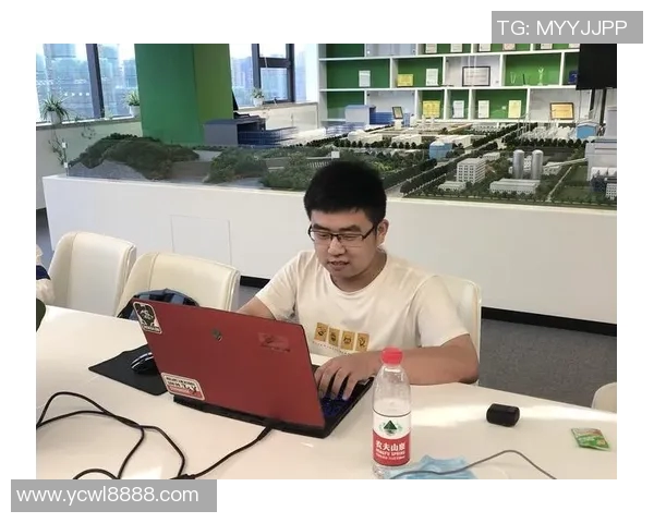 周强专访：从街头到舞台的蜕变与坚持之路