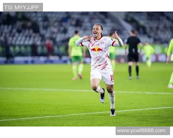 哈维西蒙斯的足球之路：从天才少年到职业联赛的闪耀明星