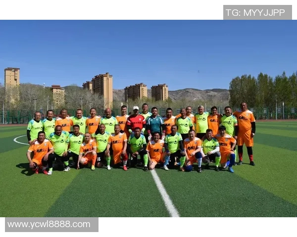 图库曼与萨米恩托的激烈对决揭示了足球的魅力与团队精神 图库曼与萨米恩托的激烈对决揭示了足球的魅力与团队精神